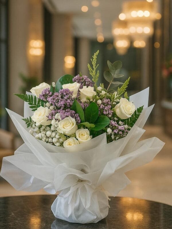 أبيض ثلاثة غلاف ابيض