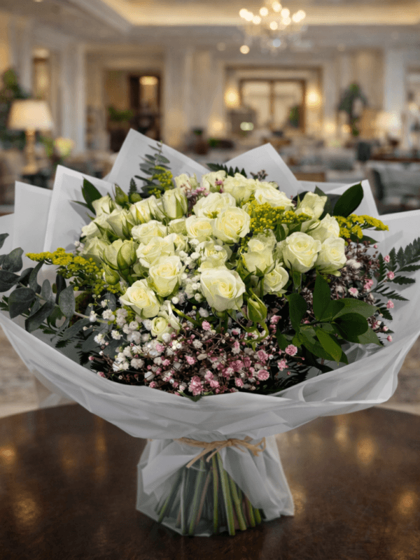 ابيض عشرة غلاف ابيض